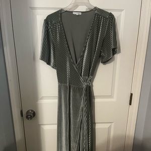 Baltic Born velvet sage dress!